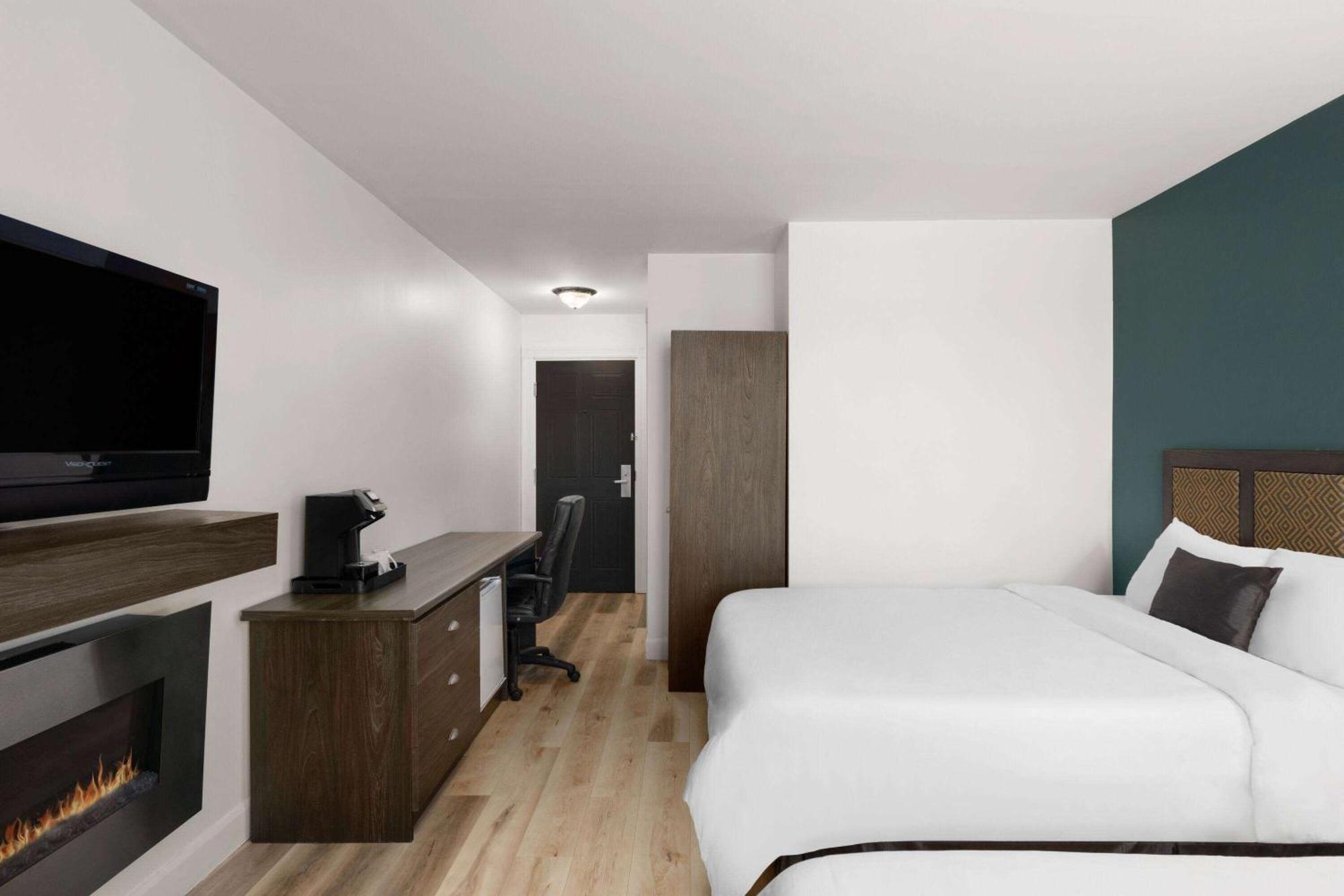 Travelodge By Wyndham Hotel 3*
